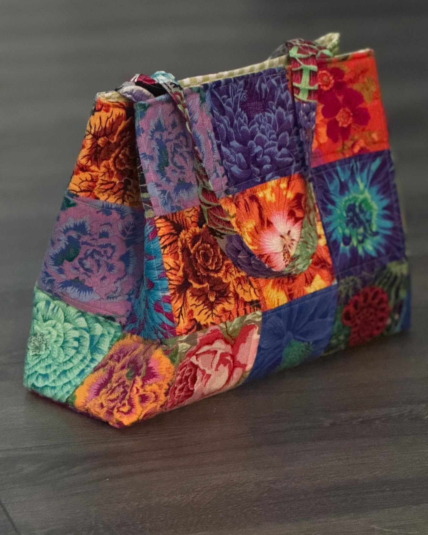 Featured quilt by Rena Bean Creations